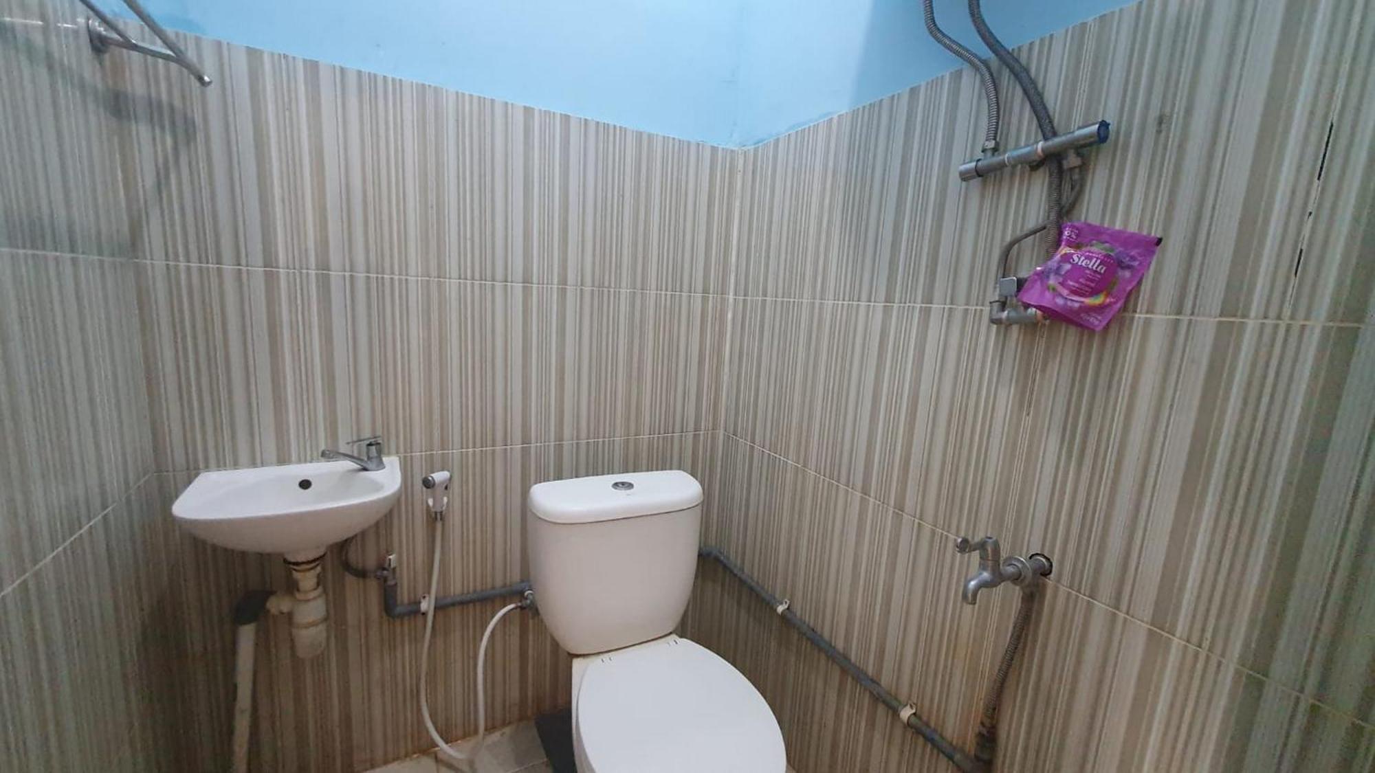 Reddoorz Syariah At Demasto Homestay Jembel エクステリア 写真