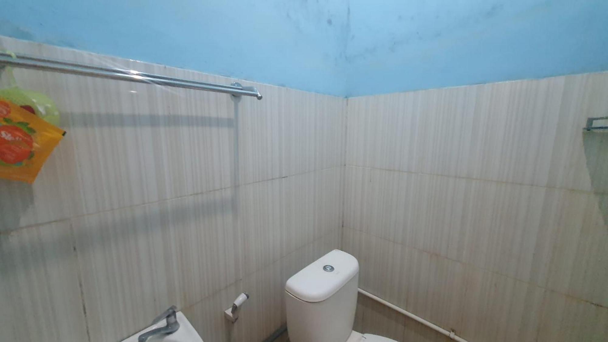 Reddoorz Syariah At Demasto Homestay Jembel エクステリア 写真
